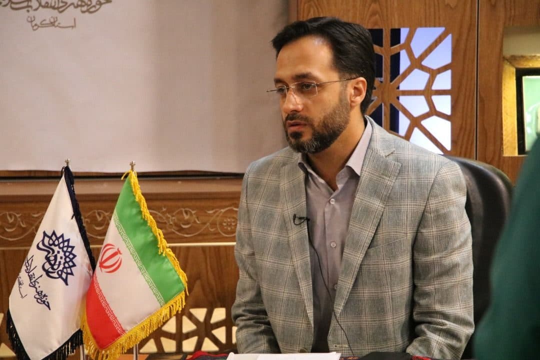 رئیس حوزه هنری کرمان: هنر انقلاب اسلامی نسبت به مشکلات مردم بی‌تفاوت نیست