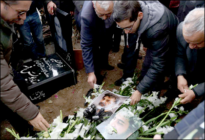 تئاتر برای مجید واحدیزاده در حکم حیات بود