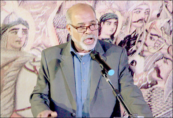 باید تئاتر انقلاب و دفاع مقدس طی پژوهشهای لازم به یک تعریف واحد برسد