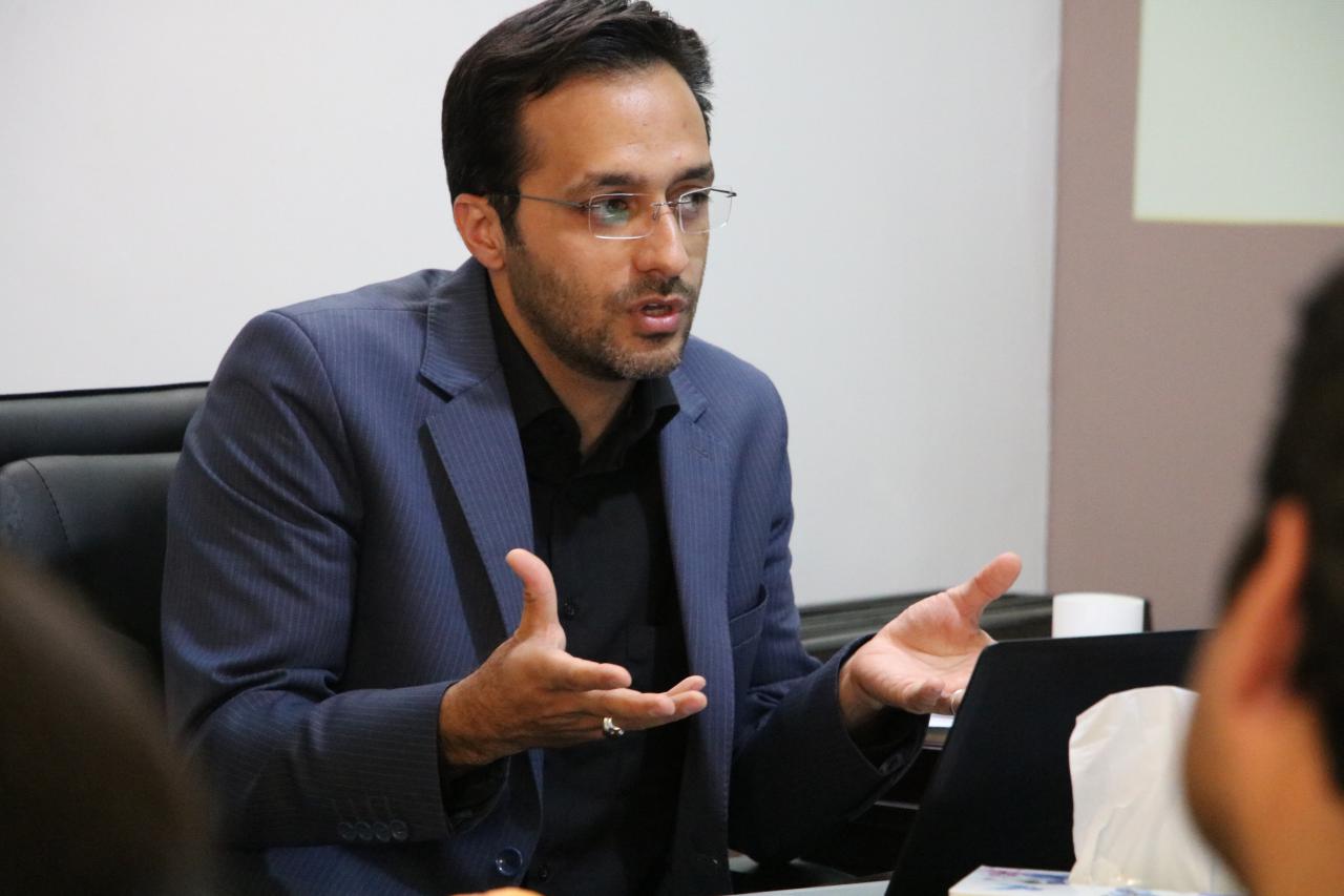 سیاست اصلی حوزه هنری انقلاب اسلامی استان کرمان آموزش و توانمندسازی در جهت تولید اثر خواهد بود